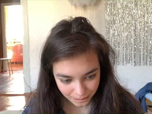 Live sex webcam photo for AnnaCow #241279798