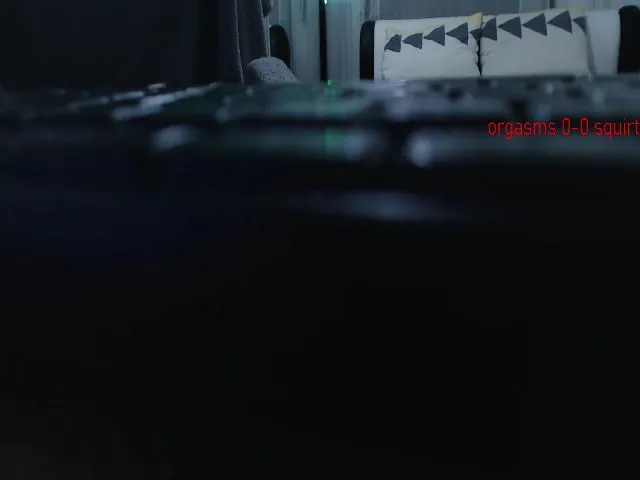 Live sex webcam photo for Tease_Lisa #265068466