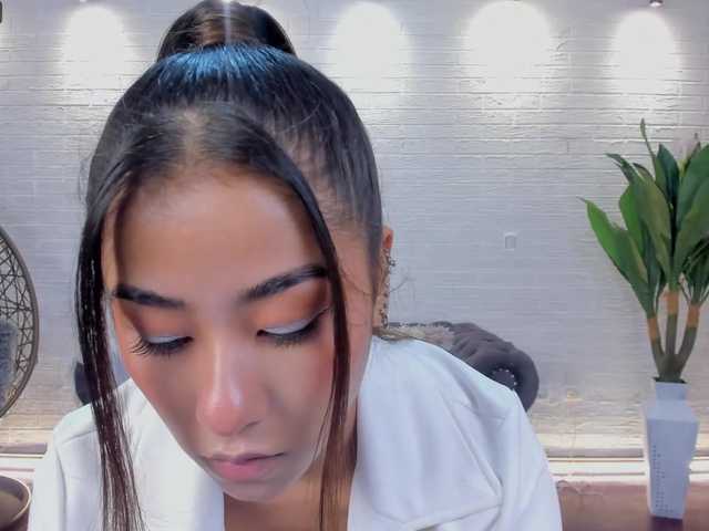 Live sex webcam photo for Sadashi1 #249788209