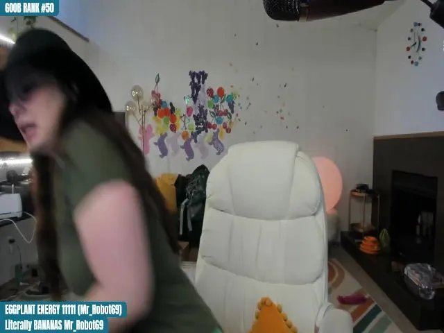 Live sex webcam photo for HempleyJones #262708597