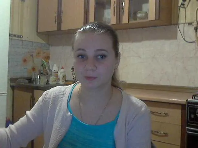 Live sex webcam photo for kittenLada #241034679