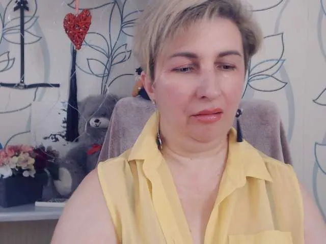 Live sex webcam photo for DepravedMadam #252742808