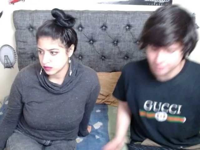 Live sex webcam photo for Emyandjackie #252042697