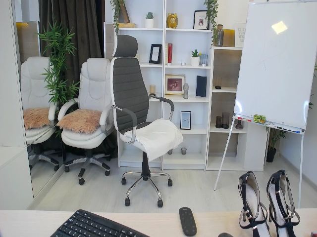 Live sex webcam photo for Jessy_Jen #259738047