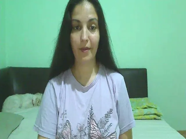 Live sex webcam photo for OneHotty #264562773