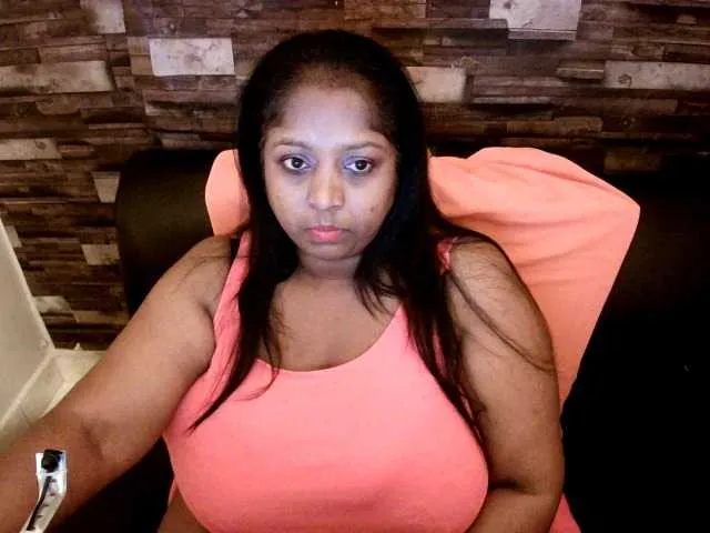 Live sex webcam photo for Indiantasha #287986015
