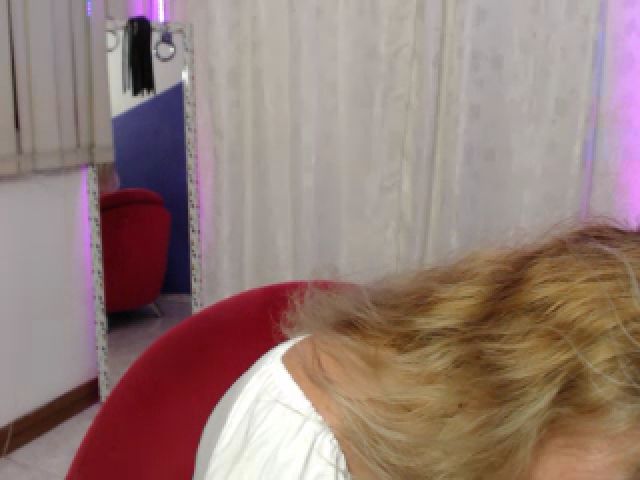 Live sex webcam photo for BriannaOneal #254952397