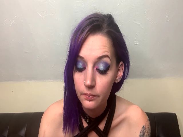 Live sex webcam photo for Lunaoddwitch #259669441