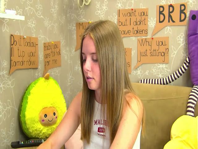 Live sex webcam photo for CaNaDaDi #265379830