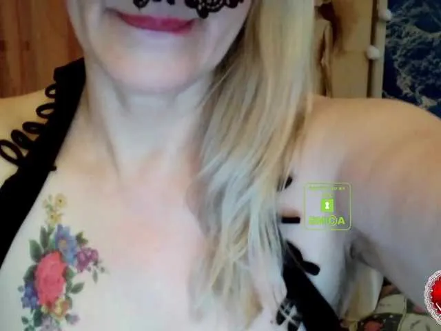 Live sex webcam photo for Desirable3 #241837011