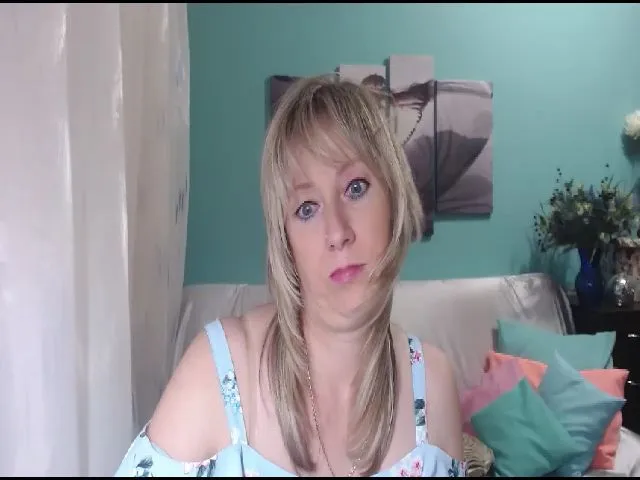 Live sex webcam photo for Silis44 #260626317