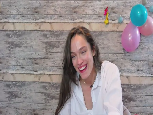 Live sex webcam photo for AlissaO #253881686
