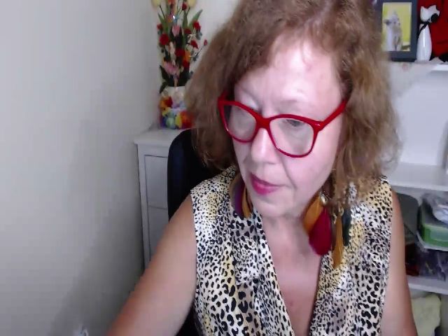 Live sex webcam photo for Adele_69 #259234577