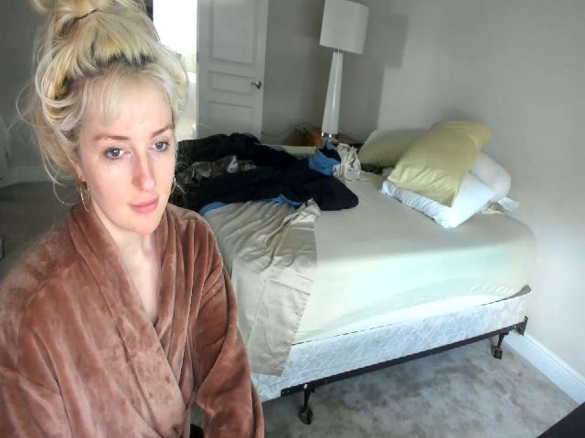 Live sex webcam photo for Domme_Jeans #254874045