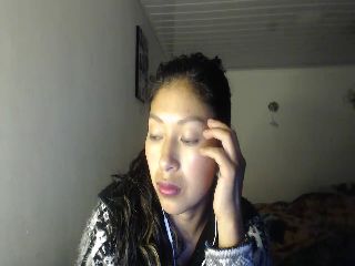 Live sex webcam photo for CHILENITAHOT #252091453