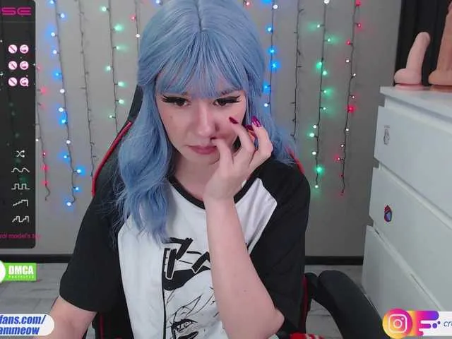 Live sex webcam photo for CreamMeow #250421590