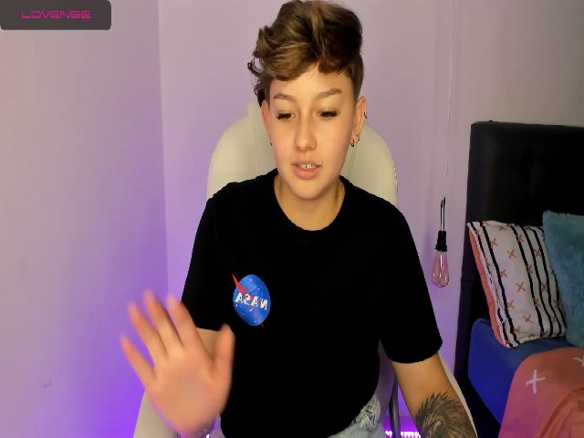 Live sex webcam photo for SalemJimenez #253676822