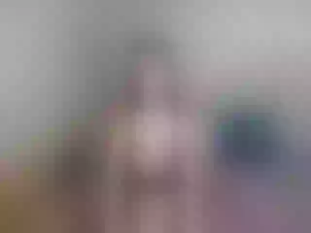 Live sex webcam photo for LovelyCracee #265174958