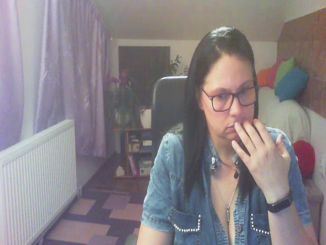 Live sex webcam photo for boosty4you #260181056