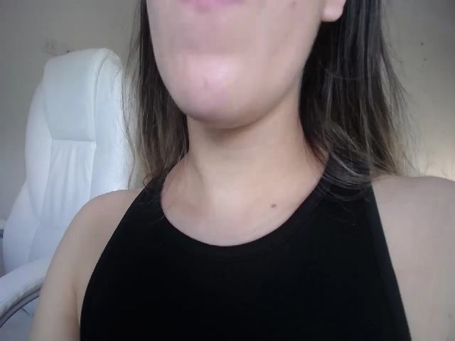 Live sex webcam photo for Angelcollins #255102230