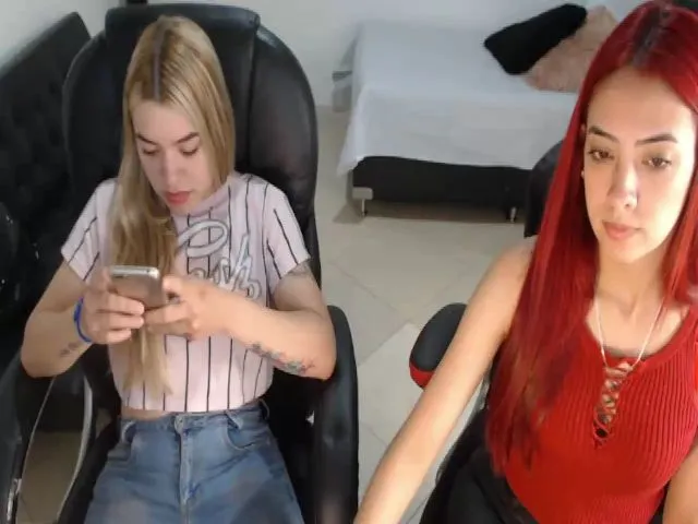 Live sex webcam photo for Thaunhty #261087450