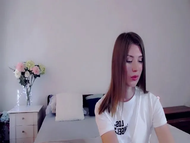Live sex webcam photo for MalisaRobbyy #257407583