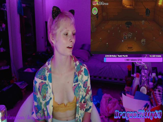 Live sex webcam photo for DragonKitty69 #252477698