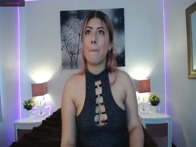 Live sex webcam photo for NicolSaenz #265048410