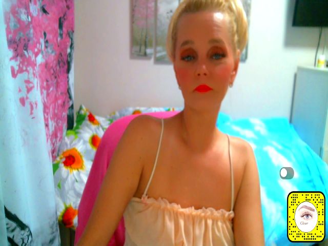 Live sex webcam photo for ChristiRoses #261627226