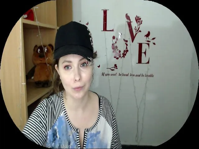 Live sex webcam photo for MollyMey #253221232