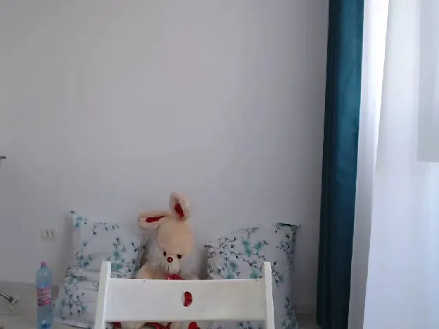 Live sex webcam photo for SexyLolaX0X #255000612