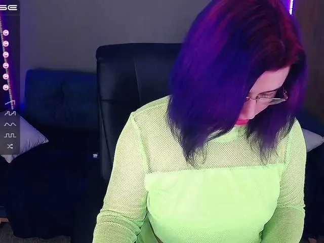 Live sex webcam photo for MolliaJany #241086269