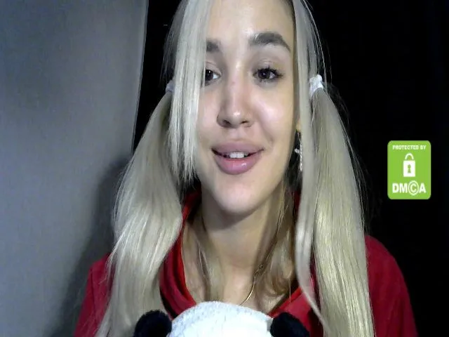 Live sex webcam photo for MyyDream #257781430
