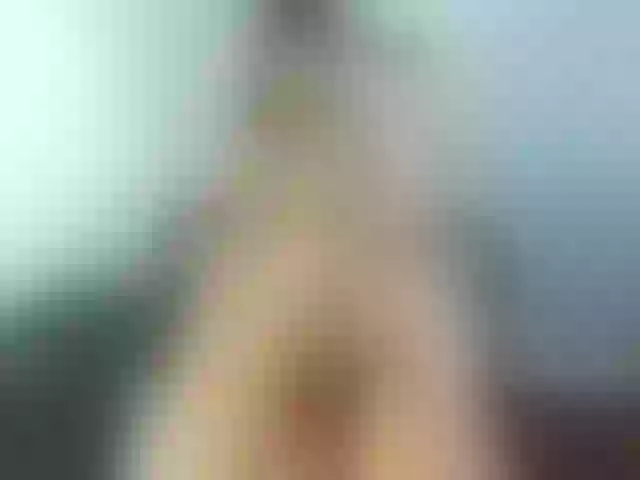 Live sex webcam photo for DollErotic69 #252279687