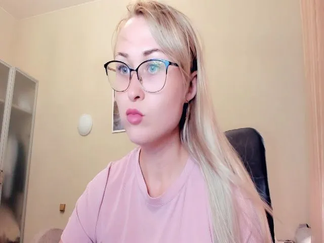 Live sex webcam photo for Mistress_Eva_ #253439275