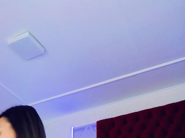 Live sex webcam photo for MillaLoves #256215554