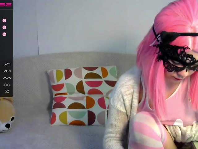 Live sex webcam photo for SonyaChan #242511959