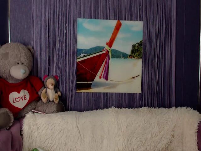 Live sex webcam photo for BrianaLovs #252429561