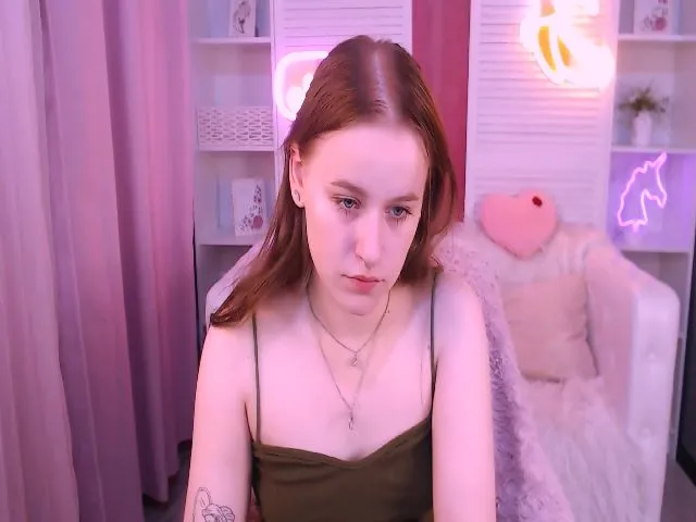 Live sex webcam photo for LynneDawson #256025238