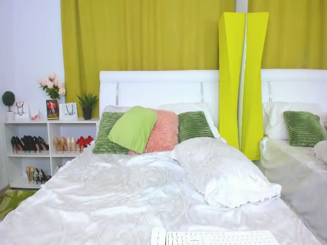 Live sex webcam photo for DreamEvy #255585003