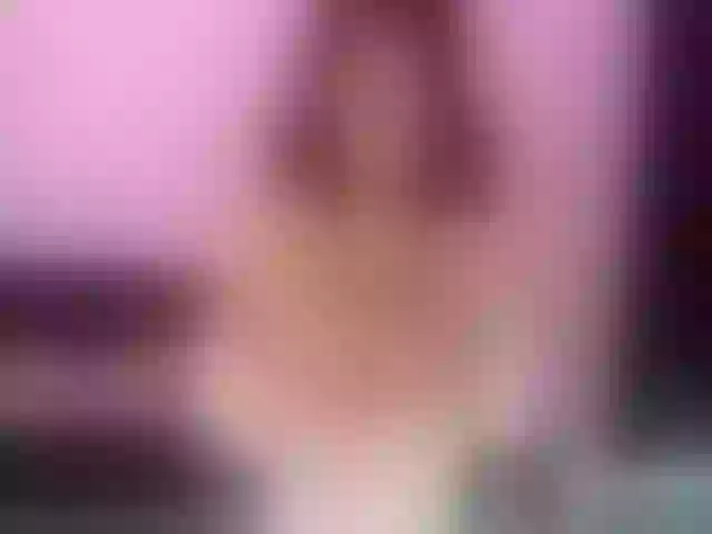 Live sex webcam photo for MaiiAngel #252699448