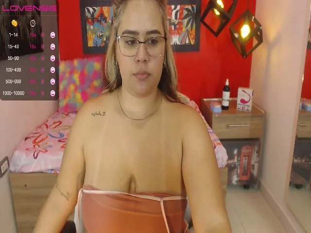 Live sex webcam photo for Evelyn_Monroe #262723652