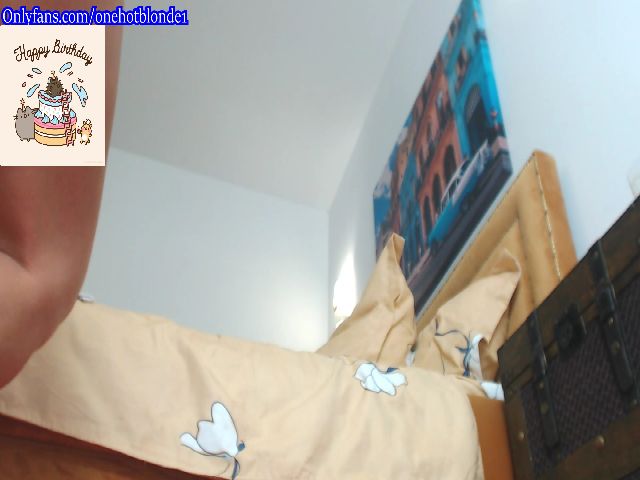 Live sex webcam photo for Wildblondhome #256189728