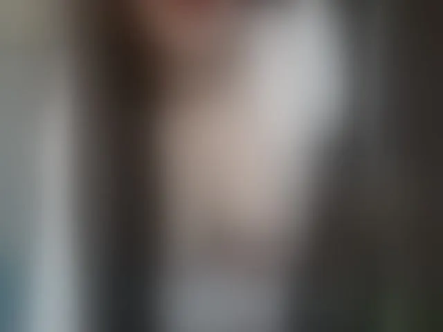 Live sex webcam photo for Miahot21 #265158198