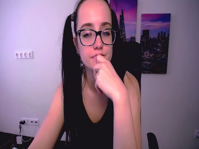 Live sex webcam photo for RebekaJo #263600189