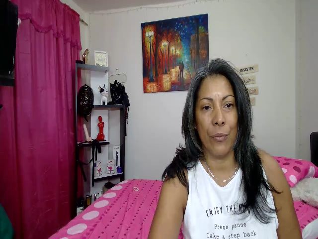 Live sex webcam photo for CarryBig #264891421