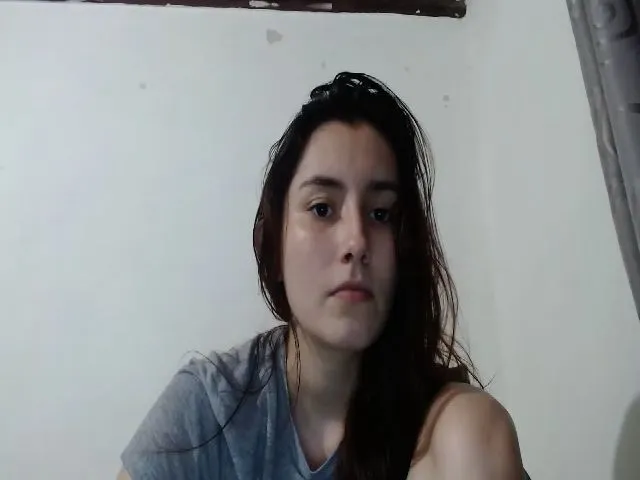 Live sex webcam photo for Girlhot29 #264643336