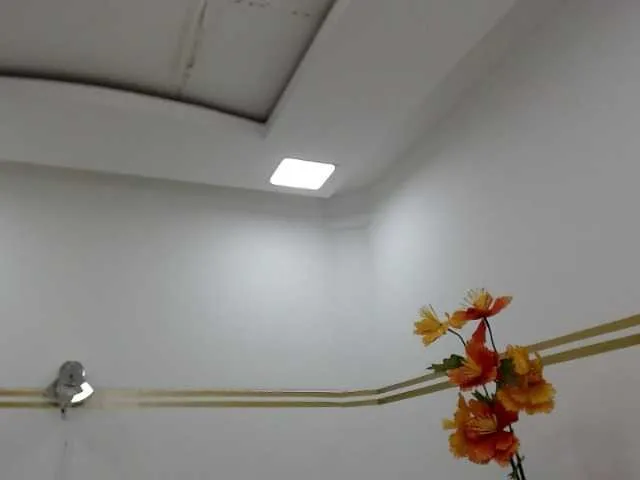 Live sex webcam photo for Louise-red #255919414