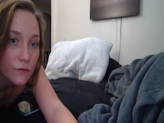 Live sex webcam photo for Hornyhippie66 #262571426