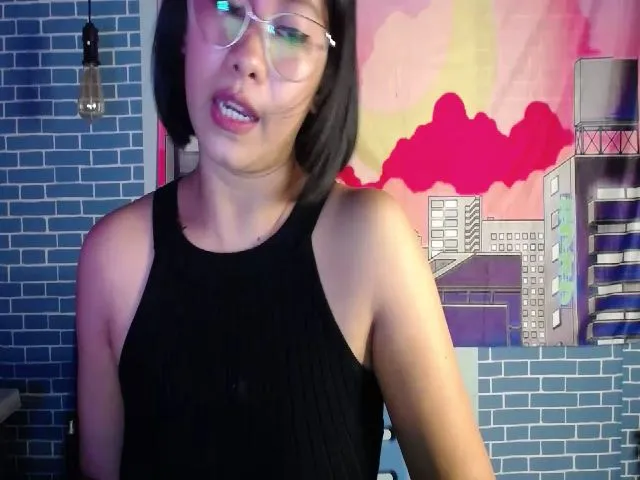 Live sex webcam photo for GoddessShaiya #258521207